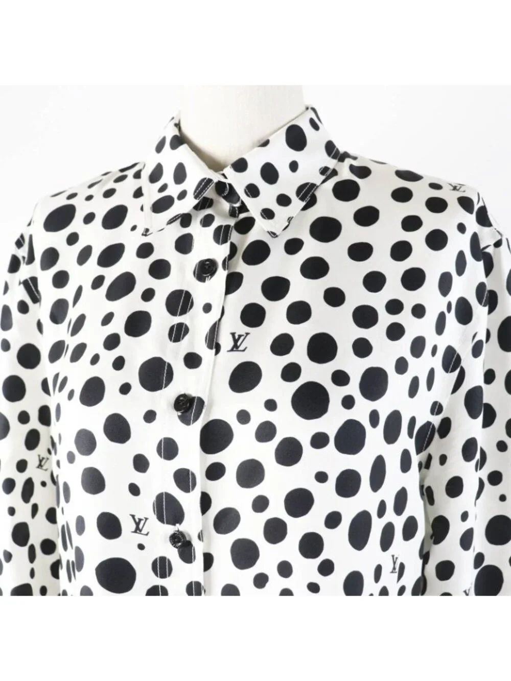 Louis Vuitton Yayoi Kusama 23 SS 100% Silk Infinity